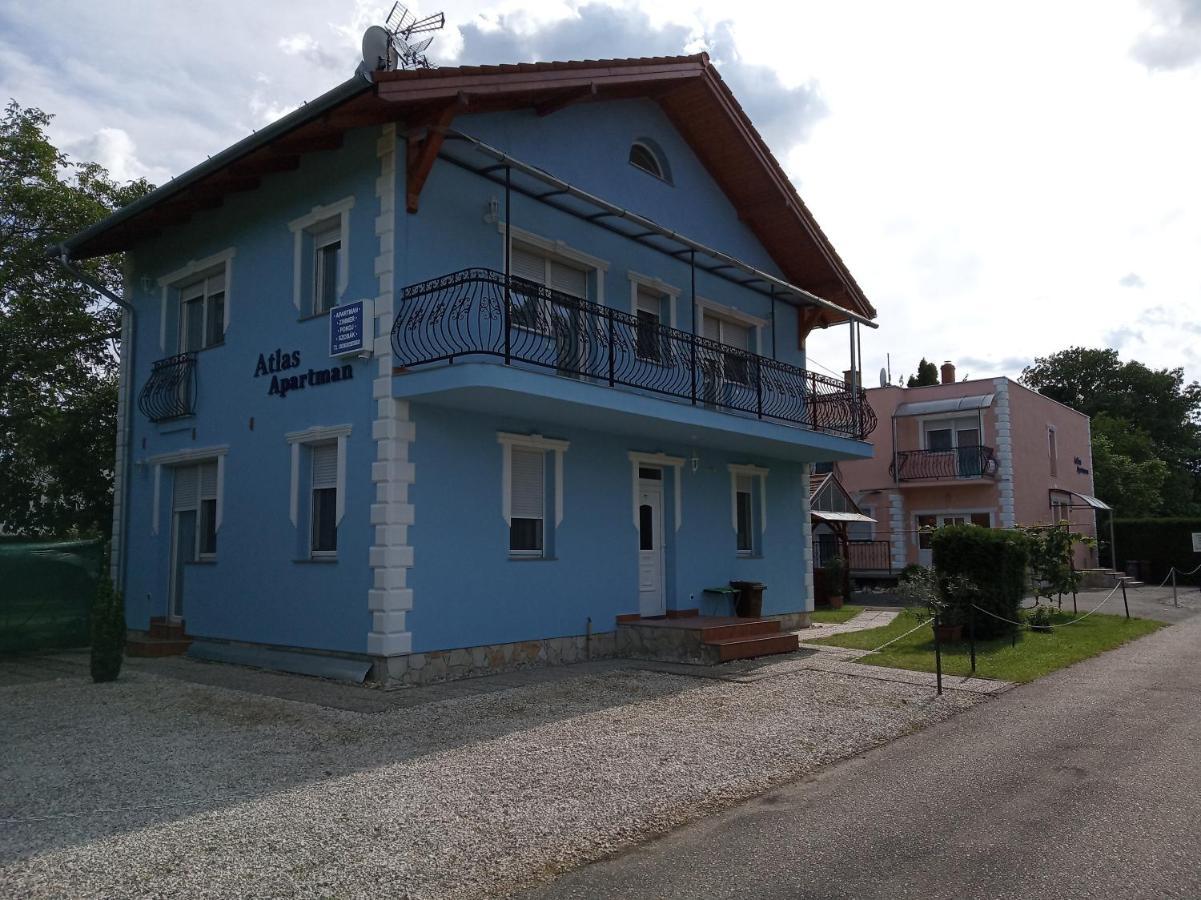 Atlas Apartman Buk Ngoại thất bức ảnh