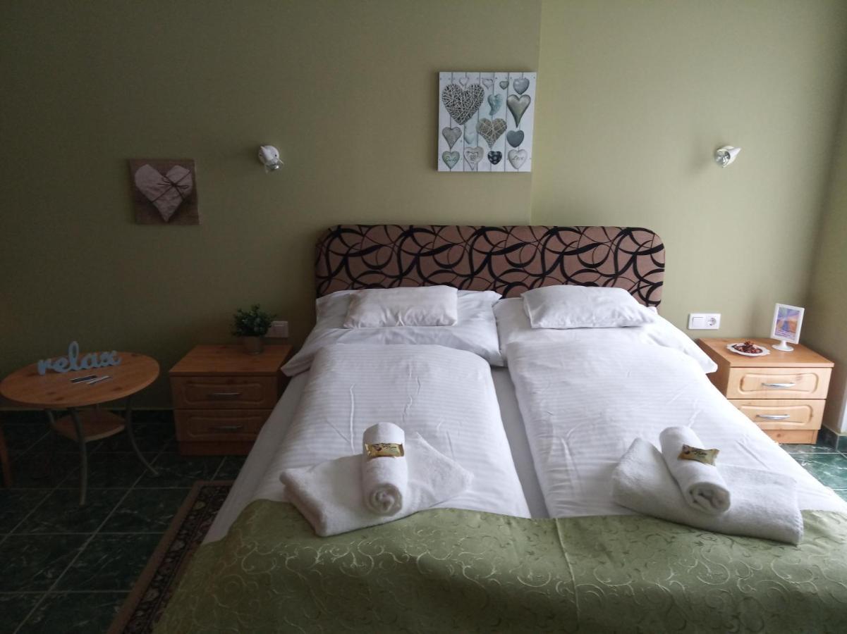 Atlas Apartman Buk Ngoại thất bức ảnh